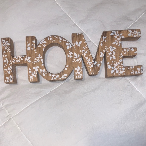 Wooden HOME Decor Sign with Floral Design - Picture 5 of 5